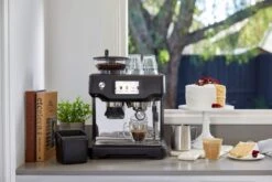 Sage The Barista Touch Espressomachine Black Truffel -Koffie Thee Winkel ses880btr 5